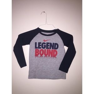 Nike // •size 4•